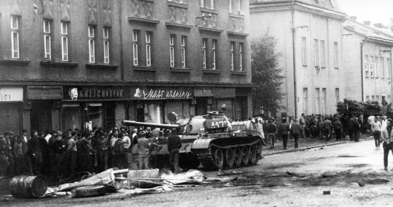 Granicę Czechosłowacji przekroczyło 600 tys. żołnierzy rosyjskich, polskich, bułgarskich, węgierskich i zaledwie kilkudziesięciu niemieckich /ARCHIVE /AFP