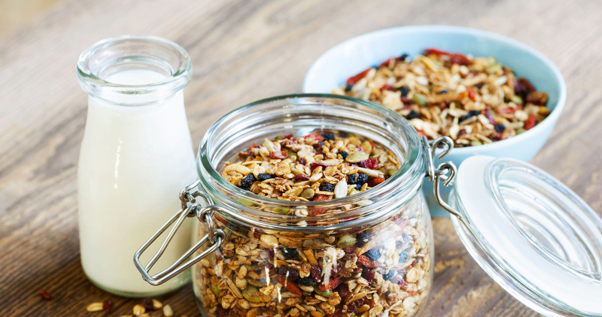 Granola kokosowo-żurawinowa /123RF/PICSEL