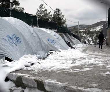 Grecja: Kontenery zamiast namiotów dla migrantów na Lesbos