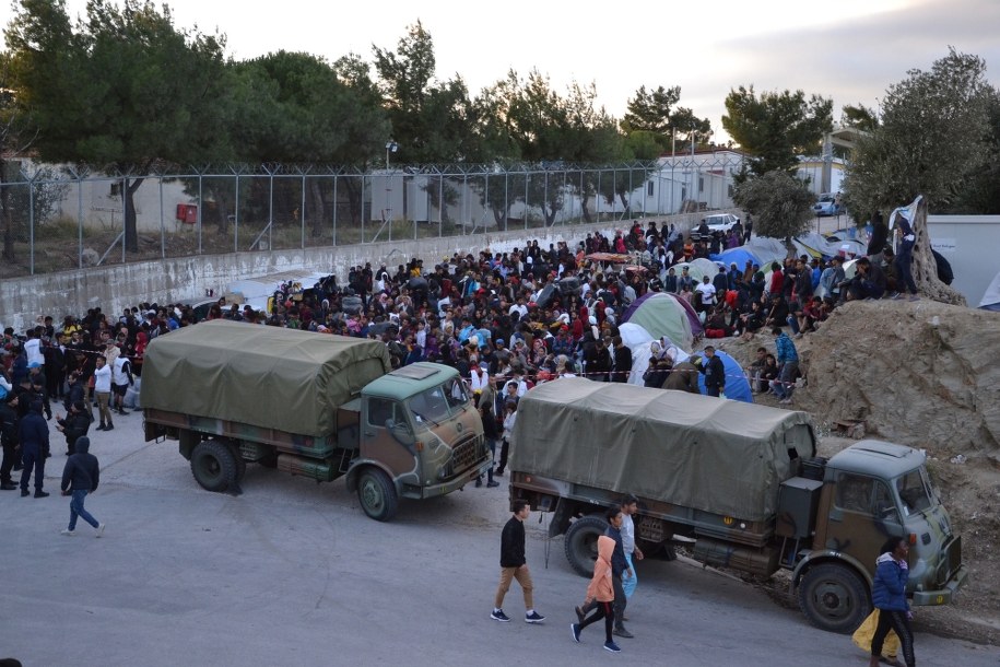 Grecja zmaga się z największym napływem migrantów od 2015 roku /STRATIS BALASKAS /PAP/EPA