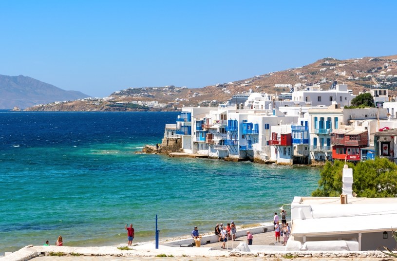 Grecka wyspa Mykonos to raj dla turystów. /123RF/PICSEL