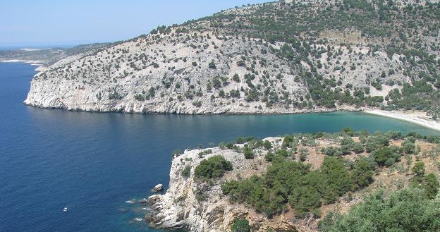 Grecka wyspa Thasos ma cudowną wodę /INTERIA.PL