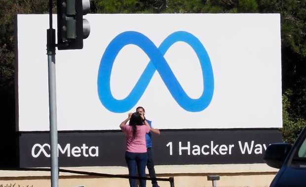 Grecki ekonomista do Zuckerberga: Wara od Meta