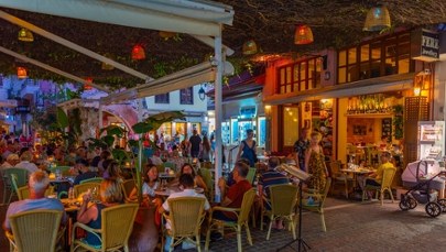 Greckie restauracje i hotele w desperackiej potrzebie. 80 tys. wolnych miejsc pracy