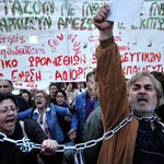 Grecy demonstrują przeciw oszczędnościom