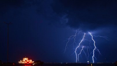 Grecy znów mierzą się z żywiołem. Zalane domy, przerwy w dostawie prądu