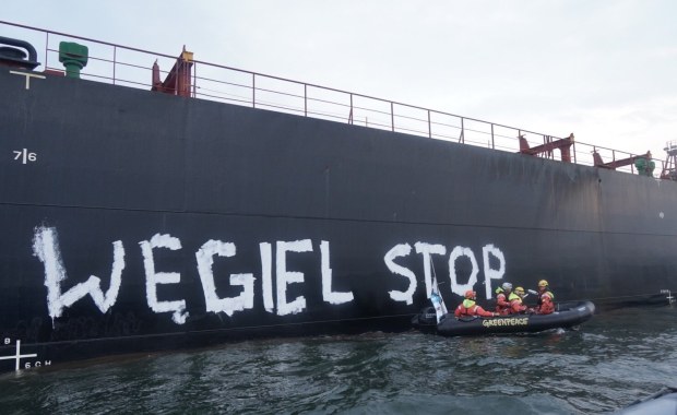 Greenpeace protestuje w Zatoce Gdańskiej. Aktywiści zwodowali pontony