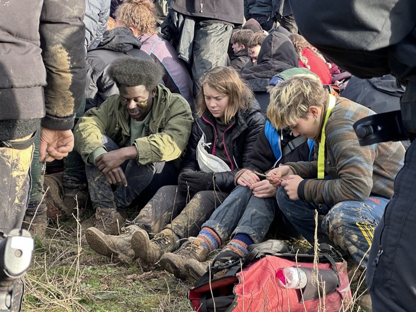 Greta Thunberg była w Lützerath od piątku. Powiedziała, że poszerzenie kopalni Garzweiler 2 jest "zdradą obecnych i przyszłych pokoleń" /ANADOLU AGENCY /Getty Images
