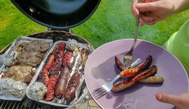 Grill pod presją cen. Majówkowe zakupy droższe, cukinia otwiera stawkę