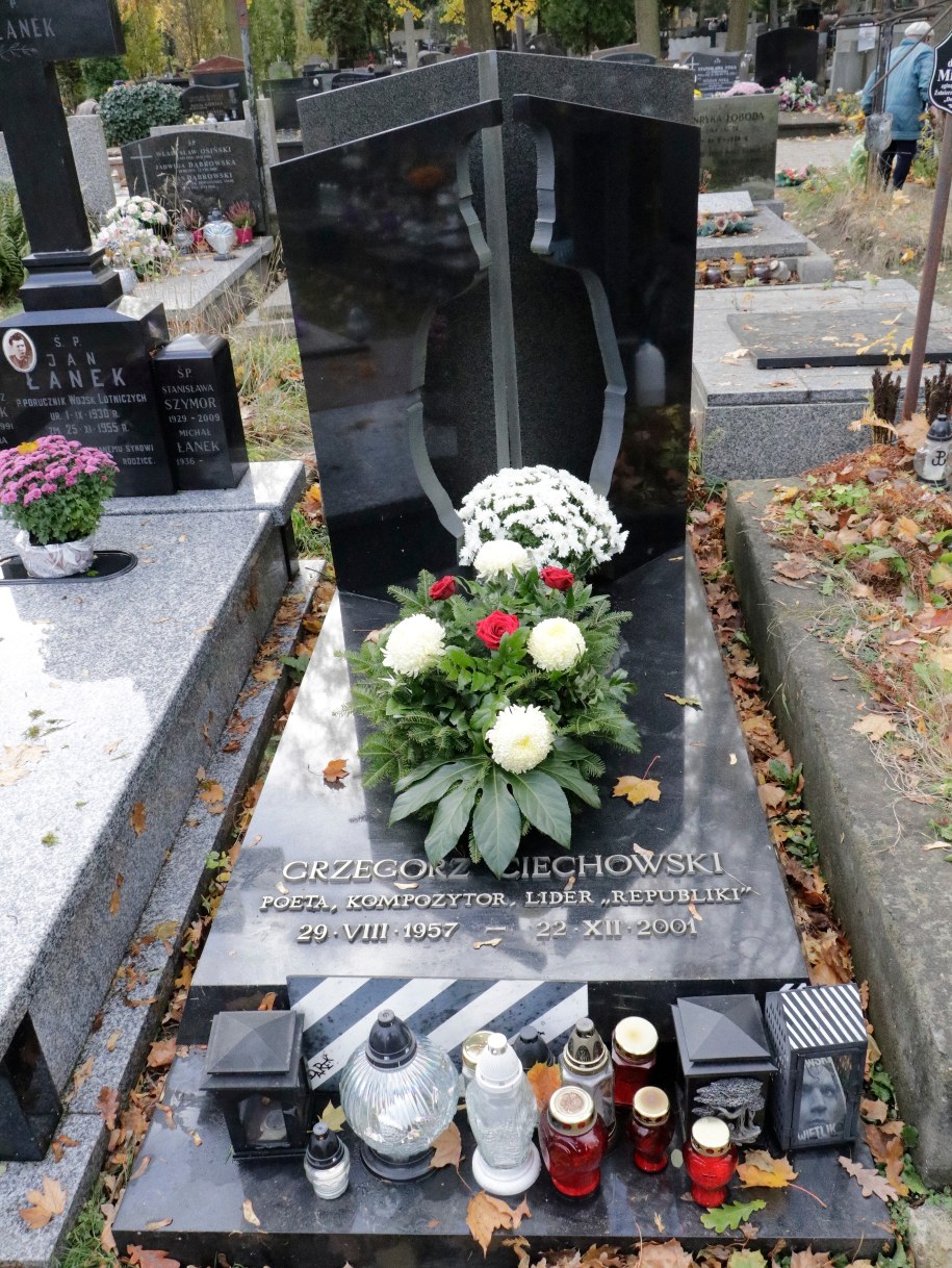 Grób Grzegorza Ciechowskiego /Jakub Rutka /RMF FM