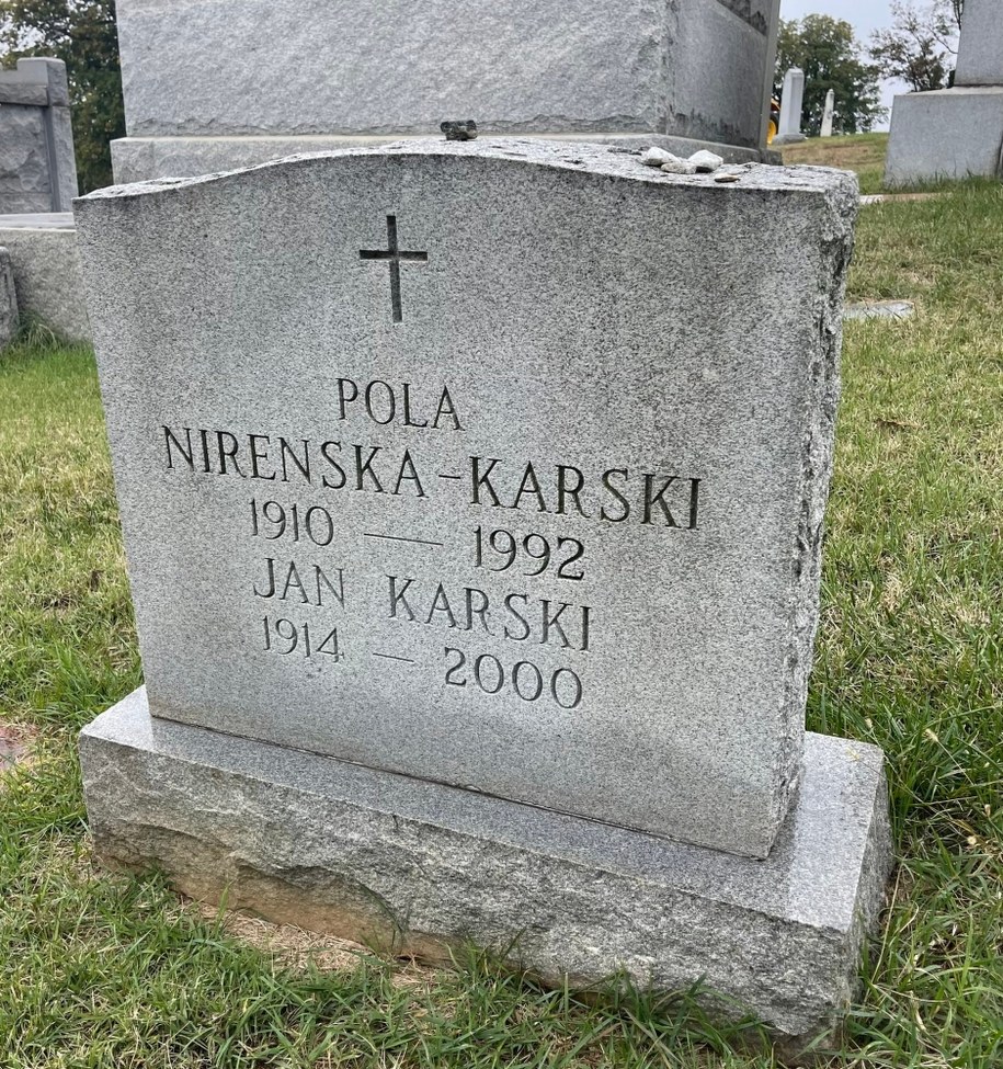 Grób Jana Karskiego /Paweł Żuchowski /RMF FM