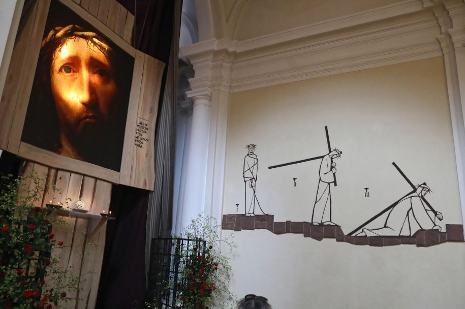 Grób Pański w kościele Świętego Marcina w Warszawie /Tomasz Gzell /PAP