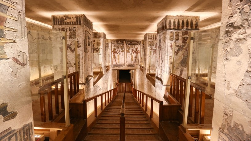 Grób w Dolinie Królów w Egipcie (Luksor)