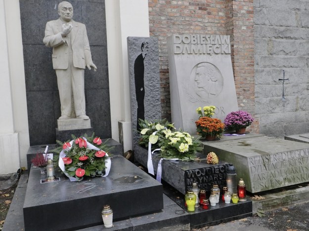 Grób Wojciecha Młynarskiego znajduje się w Alei Zasłużonych na Cmentarzu Powązkowskim w Warszawie. /Jakub Rutka /RMF FM
