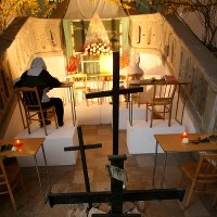 Grób Pański w krypcie oo. Pijarów urządzono jako klasę szkolną