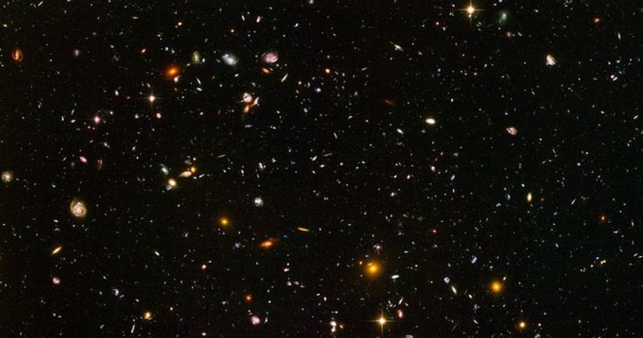 Gromada galaktyk Fornax sfotografowana za pomocą teleskopu  Hubble /NASA
