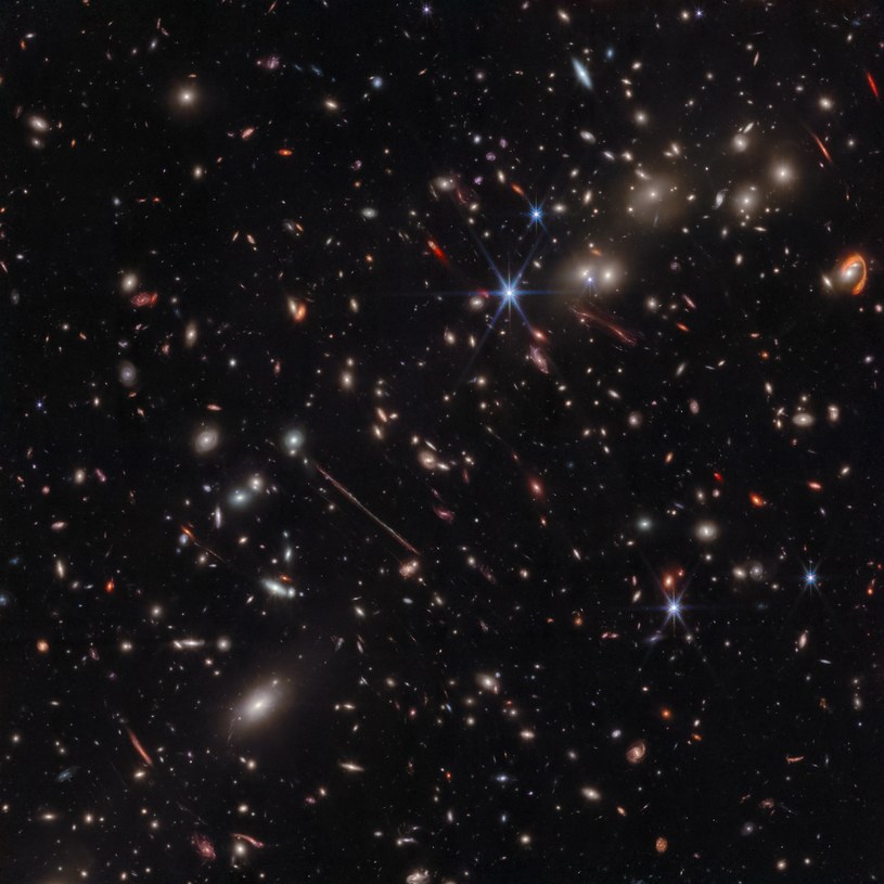 Gromaga galaktyk El Gordo na obrazie z Kosmicznego Teleskopu Jamesa Webba /NASA, ESA, CSA /materiał zewnętrzny
