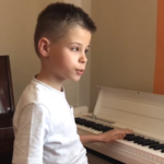 Gromee kupił pianino niewidomemu Igorowi Sobierajskiemu