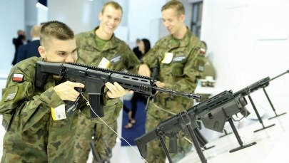 "Groty" dla kompanii reprezentacyjnej policji. Ogłoszono przetarg