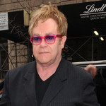Groził Eltonowi Johnowi, został aresztowany