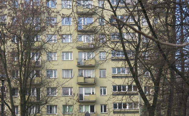 Groził matce, chciał wysadzić blok. Mundurowi przybyli w porę