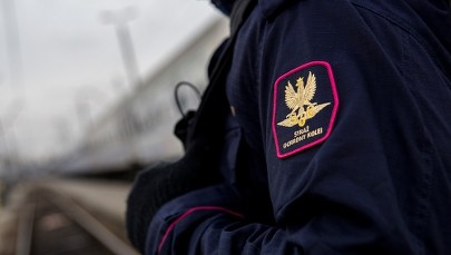 Groził nożem pasażerowi w pociągu. Został zatrzymany