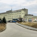 Groźna sytuacja w Sochaczewie: Szpital może zostać bez karetki, dyrektor prosi o pomoc