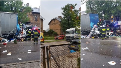 Groźny karambol na Podlasiu: Zderzyły się 4 osobówki i dwa tiry. Są ranni