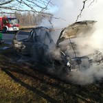 Groźny pożar Renault Scenic na autostradzie A4 