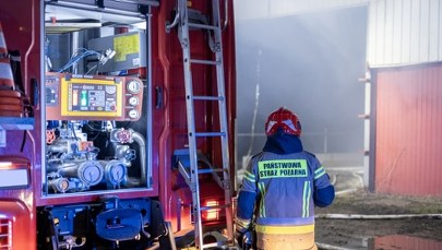 Groźny pożar w Będzinie. Ludzie utknęli na balkonie