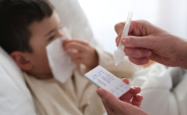 Groźny wirus może dotrzeć do Polski. Jakie daje objawy?