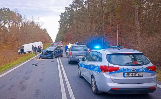 Groźny wypadek na Mazowszu. Cztery osoby, w tym niemowlę, w szpitalu