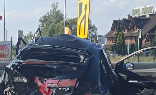 Groźny wypadek na trasie S8. Dwie osoby ranne