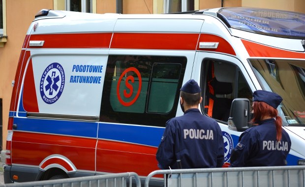 Groźny wypadek podczas imprezy motoryzacyjnej. Kobieta w szpitalu