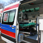 Groźny wypadek w Pcimiu. Szkolny bus zderzył się z osobówką
