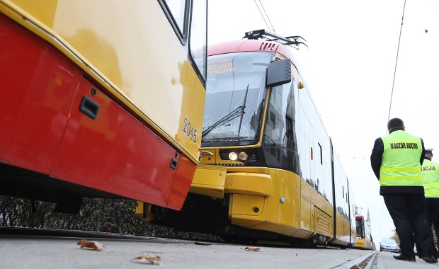 Groźny wypadek w stolicy. Zderzyły się dwa tramwaje, są poszkodowani