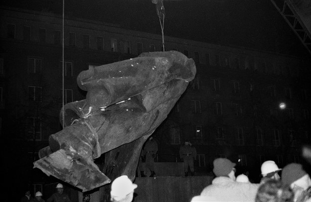 Grudzień 1989 r. Usunięcie Lenina /Jacek Boroń /
