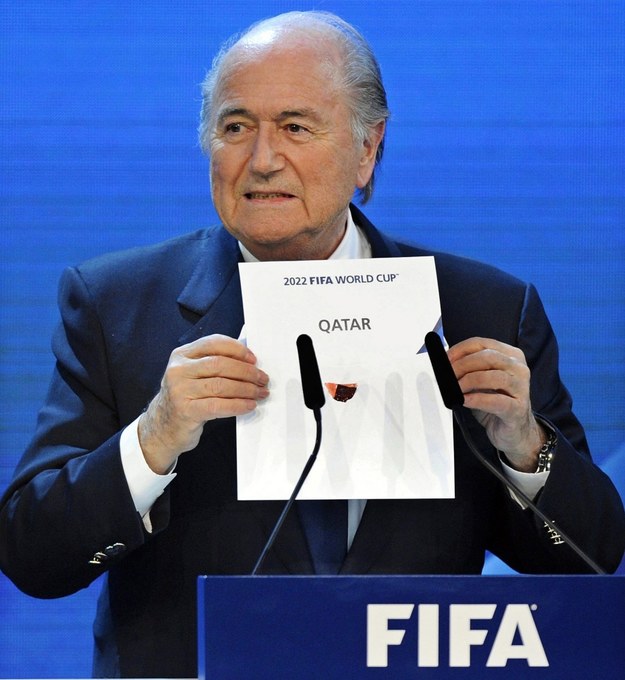 Grudzień 2010. Prezydent FIFA Sepp Blatter ogłasza, że Katar będzie gospodarzem MŚ 2022 /WALTER BIERI  /PAP/EPA