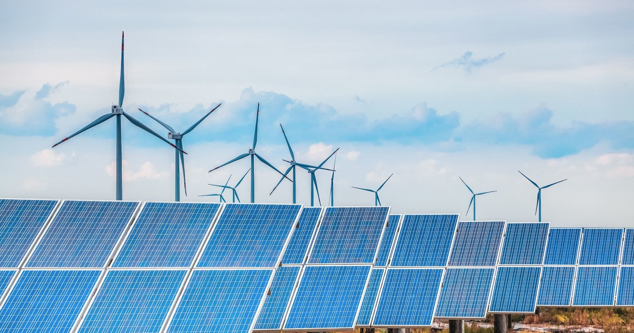 Grupa Azoty chce inwestować w fotowoltaikę i energetykę wiatrową. /123RF/PICSEL