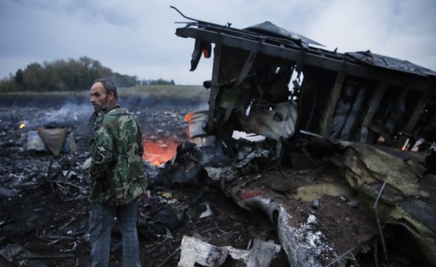Grupa ekspertów i dziennikarzy zidentyfikowała Rosjan, którzy mieli stać za zestrzeleniem Boeinga