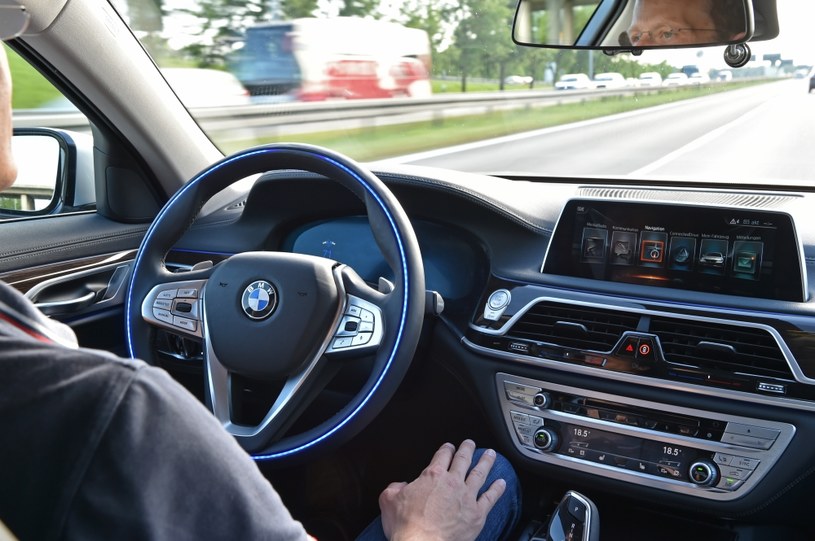 Grupa FCA  dołącza do BMW, by pracować nad samochodami autonomicznymi /Informacja prasowa