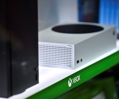 Grupa handlarzy próbowała kupić tysiąc konsol Xbox Series X. Sklep anulował zamówienia