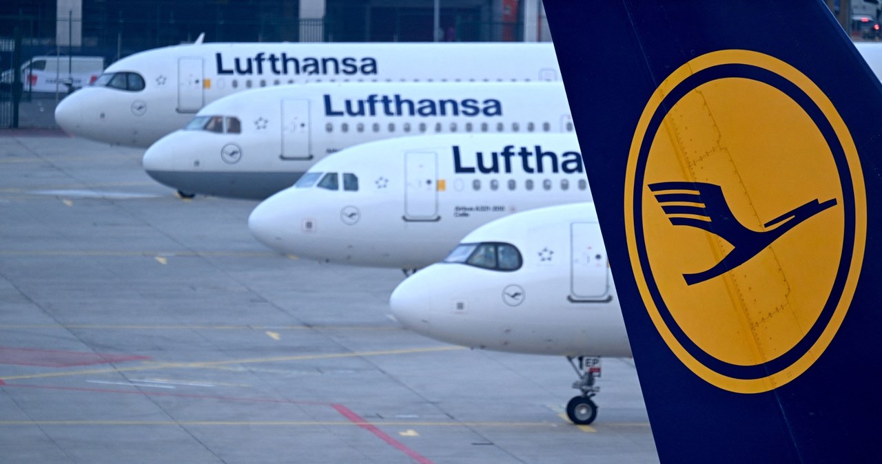 Grupa Lufthansa po raz drugi w tym roku dokonała korekty "w dół" swojej prognozy wyników na 2024 r. /Kirill Kudryavtsev /AFP