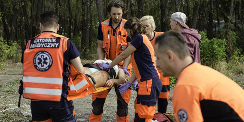 Grupa młodzieży zatruje się dopalaczami i kilkanaście osób trafi do szpitala /www.nasygnale.tvp.pl/