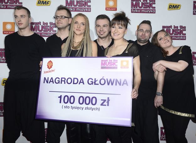 Grupa Shata QS wygrała "Must Be The Music" (Małgorzata Kuś trzecia z lewej) - fot. Jarosław Antoniak /MWMedia