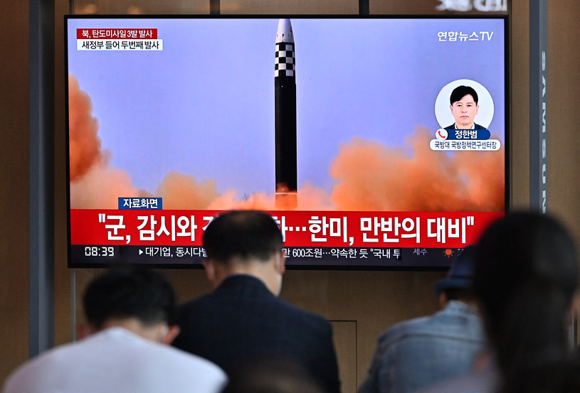 Grupa Siedmiu twierdzi, że  Rada Bezpieczeństwa ONZ musi podjąć "poważne działania" w związku z wystrzeleniem pocisku balistycznego przez Koreę Północną, zdjęcie ilustracyjne /JUNG YEON-JE /AFP