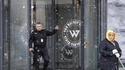 Grupa Wagnera rekrutuje na stronach pornograficznych