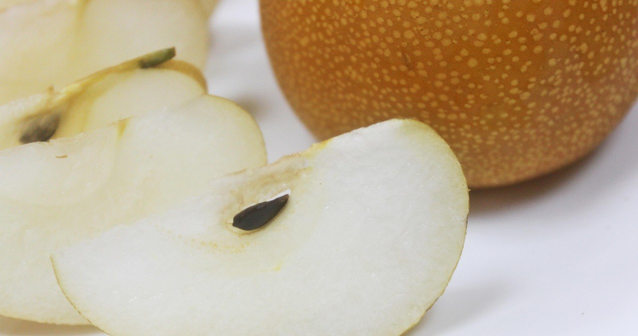 Груші є джерелом вітамінів та мінералів, а також вони багаті на антиоксиданти, які знижують ризик розвитку хронічних захворювань /pixabay.com