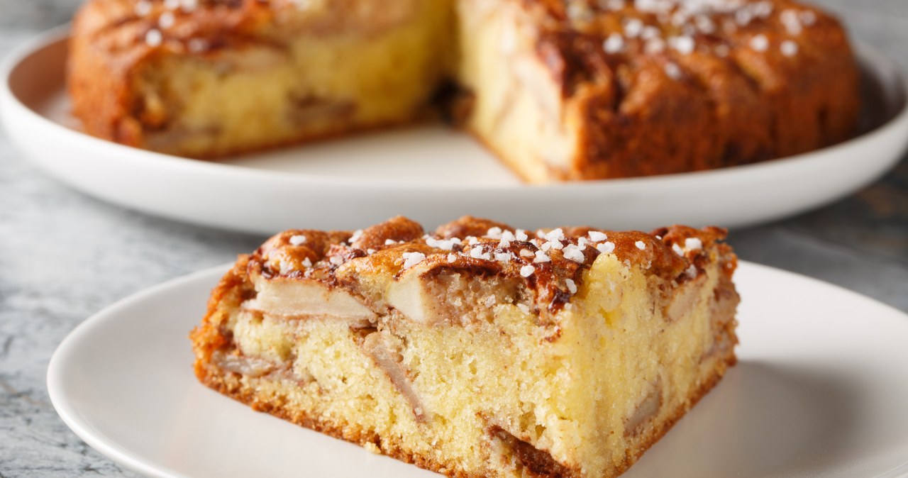 Gruszki idealnie komponują się z ciastem ucieranym /lenyvavsha /123RF/PICSEL