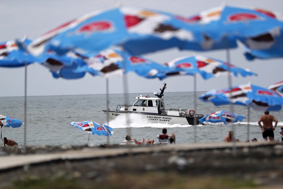 Gruzińskie Batumi nad Morzem Czarnym /ZURAB KURTSIKIDZE /PAP/EPA